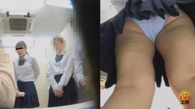 盗撮 人前失態恥ずかし女学生おなら～聞かれてバレてトイレでプッ～