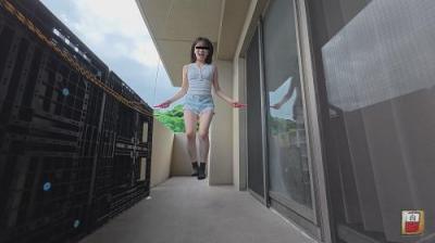 浣腸我慢早脱ぎ全裸脱糞